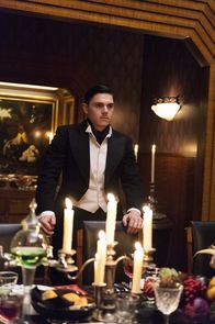 American Horror Story – AMERICAN HORROR STORY -- "Devil's Night" Episode 504 (Airs Wednesday, October 28, 10:00 pm/ep) Pictured: Evan Peters as Mr. March. CR: Suzanne Tenner/FX