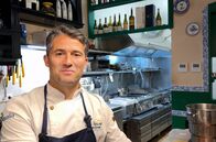 Küchen der Welt – Der Koch Jaime Guardiola bietet in verschiedenen Bars eine Verkostung von Tapas an.