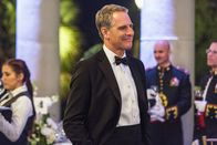Navy CIS: New Orleans – Eine Benefiz-Gala endet für Pride (Scott Bakula) und sein Team, mit einem schrecklichen Bombenanschlag ...