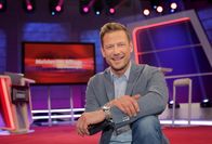 Meister des Alltags – Moderator Florian Weber stellt in seinem SWR Wissensquiz „Meister des Alltags“ die Alltagstauglichkeit seiner prominenten Kandidaten auf die Probe.