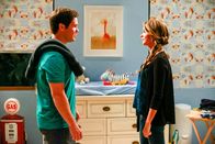 Modern Family – Adam DeVine (Andy Bailey), Sarah Hyland (Haley Dunphy).