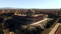 Megapolis – Bildunterschrift: Der legendäre Speisesaal in Kaiser Neros Palast Domus Aurea hatte einen langsam rotierenden Fußboden, der den Gästen immer neue Ausblicke ermöglichte. (3D-Grafik); Bildunterschrift: Der legendäre Speisesaal in Kaiser Neros Palast Domus Aurea hatte einen langsam rotierenden Fußboden, der den Gästen immer neue Ausblicke ermöglichte. (3D-Grafik)