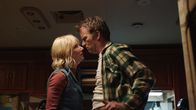 Vanished - Tage der Angst – Kurz nach dem Verschwinden ihrer Tochter Taylor kommt es zwischen Paul (Thomas Jane) und Wendy (Anne Heche) im Wohnmobil zu einer erbitterten Auseinandersetzung.