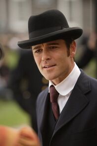 Murdoch Mysteries – Detective William Murdoch (Yannick Bisson)
