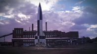 Lost Places – Mit dem Baubeginn im Jahre 1936 sollte die militärische Abschussrampe im deutschen Peenemünde auf der Ostseeinsel Usedom die erste Raketenteststation weltweit werden.