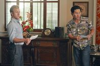 Hawaii Five-0 – Versuchen alles, um Steves Unschuld zu beweisen: Danny (Scott Caan, l.) und Chin (Daniel Dae Kim, r.) ...