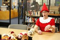 Community – Für Studienleiter Pelton (Jim Rash) ist eines klar: Die Lerngruppe hat Probleme. Eine Puppentherapie soll Klarheit schaffen ...