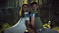 Honeydew – L-R: Rylie (Malin Barr), Sam (Sawyer Spielberg)