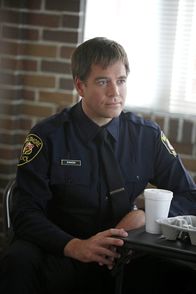 Navy CIS – Erinnert sich an seine Zeit im Baltimore Police Department zurück: Tony (Michael Weatherly) ...