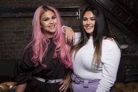 21 Again – (1. Staffel) - Monera (l.); Elesha (r.)