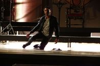 Castle – Schnell stellt sich heraus, dass das Mordopfer (Jonny Cruz) offensichtlich Verbindungen zu einem berüchtigten und flüchtigen mexikanischen Kartellboss hatte. Wurde ihm das zum Verhängnis?