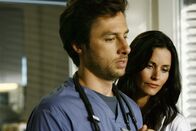 Scrubs - Die Anfänger – Zach Braff (John 'J.D.' Dorian), Courteney Cox Arquette (Dr. Taylor Maddox).
