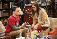 The Big Bang Theory – Sheldon Cooper (Jim Parsons, l.); Amy Farrah Fowler (Mayim Bialik, r.)