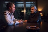 Baptiste – Edward (Tom Hollander, l.); Julien Baptiste (Tchéky Karyo, r.)