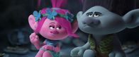 Trolls – (v.l.n.r.) Poppy; Branch