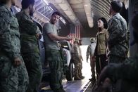 SEAL Team – v.r.) Jasons (David Boreanaz, M.) SEAL Team in den Undercovereinsatz ...