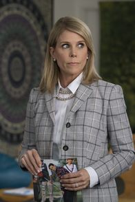 Fresh off the Boat – Cheryl Hines (Fay).