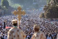 Tabu - Verbotene Orte – Zehntausende Pilger feiern das Marienfest in Axum. Sie sind der festen Überzeugung, dass die Bundeslade heute hier aufbewahrt wird.