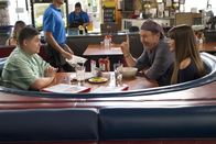 Modern Family – L-R: Manny Delgado (Rico Rodriguez), Billy Crystal (Billy Crystal), Gloria Delgado-Pritchett (Sofía Vergara)