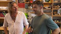 Expedition in die Heimat – Moderator Ramon Babazadeh mit Dieter Thomas Kuhn