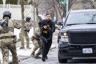 FBI: Special Crime Unit – FBI SA Maggie Bell (Missy Peregrym, l.); FBI SA Omar Adom 'OA' Zidan (Zeeko Zaki, r.)