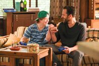 Stumptown – Cole Sibus (Ansel Parios), Jake Johnson (Grey McConnell).