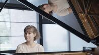Kulturplatz – Pianistin Manoush Toth am Klavier