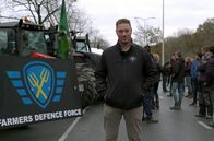 Re: – Milchviehhalter Thijs Wieggers auf einer Traktor-Demo "der Farmers Defence Force" in Den Haag