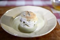 Zu Tisch ... – Iles Flottantes mit kandiertem Engelwurz