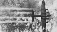 Luftkrieg – Mit B-17 Bombern flogen die Alliierten im Zweiten Weltkrieg massive Angriffe und legten Städte in Schutt und Asche.