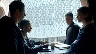 Stalk – v.l.n.r. Lux (Théo Fernandez), Sasha (Julie Sarah Foulon), Oscar (Elias Hauter) und Zoé (Zoé Héran) wurden gehackt.
