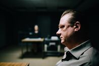 Die Protokollantin – Durch seine Ermittlungen im Fall Menken stoßt Silowski (Peter Kurth) auf eine neue, bislang unbeachtete Spur.