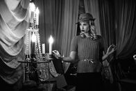 American Horror Story – (4. Staffel) - Maggie Esmerelda (Emma Roberts) schließt sich der Freak Show mit zwieträchtigen Absichten an ...