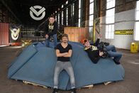 Checkpoint – Schwerelos auf der Erde? Tommy Scheel, Cem und Leon versuchen es.