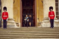 The Royals – v.r.) ...