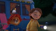 Paddingtons Abenteuer – Paddington (l., unten), Judy Brown (r.)