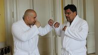 Puerto Ricans in Paris – Eddie (Edgar Garcia) und Luis (Luis Guzmán)
