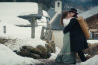 Winter Palace – Junge Liebe: Manon Clavel als Rose Morel, Cyril Metzger als André Morel