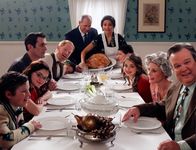 Modern Family – L-R: Luke Dunphy (Nolan Gould), Alex Dunphy (Ariel Winter), Phil Dunphy (Ty Burrell), Mitchell Pritchett (Jesse Tyler Ferguson), Jay Pritchett (Ed O'Neil), Gloria Delgado-Pritchett (Sofía Vergara), Manny Delgado (Rico Rodriguez), Haley Dunphy (Sarah Hyland), Claire Dunphy (Julie Bowen), Cameron Tucker (Eric Stonestreet)