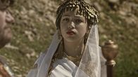 Ancient Apocalypse – Die Ilias erzählt, wie Helena, die Königin von Sparta, vom trojanischen Prinzen Paris entführt wird.