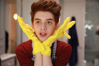 The Mick – Der sonst so vernünftige Chip (Thomas Barbusca) ärgert sich, dass er sich auf Jimmys verrückte Idee eingelassen hat