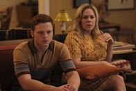 The Kids Are Alright – Eddie Cleary (Caleb Foote, l.); Peggy Cleary (Mary McCormack, r.)
