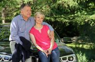In aller Freundschaft – Dr. Roland Heilmann (Thomas Rühmann) und Dr. Kathrin Globisch (Andrea Kathrin Loewig) sind sich in ihrer Freundschaft so nah, wie schon lange nicht mehr. Beide bauen sich in ihrer Trauer und ihrem Leid gegenseitig auf und unterstützen sich. Ihnen wird das Gewicht ihrer jahrelangen Freundschaft mal wieder bewusst.