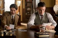 Velvet – Mateo Ruiz (Javier Rey, l.); Alberto Márquez (Miguel Ángel Silvestre, r.)