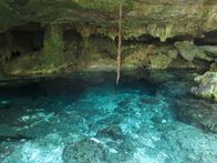 Wildes Mexiko – Playa del Carmen, Mexico - Crystal Clear waters of the cenotes of Yukatan Peninsula.