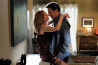 CSI: Vegas – L-R: Catherine (Marg Helgenberger) und Vartann (Alex Carte)