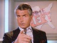 Columbo – Moderator einer TV-Sendung die Kriminalfälle mit Hilfe der Zuschauer aufklärt.