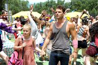 These Final Hours – James (Nathan Phillips) und Rose (Angourie Rice) auf der Party.