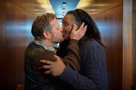 Kranitz – Kraftfahrer Dennis (Aurel Manthei) und seine Frau Nyota (Mercy Dorcas Otieno).