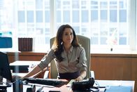 Suits – Rachel (Meghan Markle) setzt alles daran, Mike zu schützen – doch selbst sie kann Louis nicht von seinem Plan abbringen.